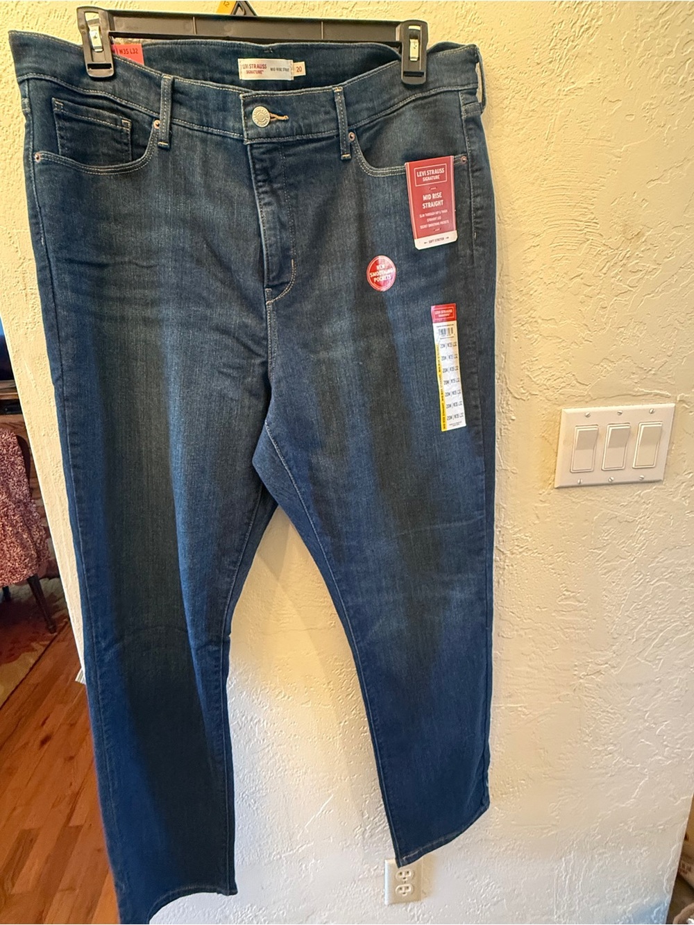 Levi's Women’s Mid Rise Straight Dark Blue Stretch Jeans 20M 35W 32L